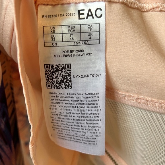 GUESS floral Off Shoulder Top ~ size XS - Picture 6 of 8